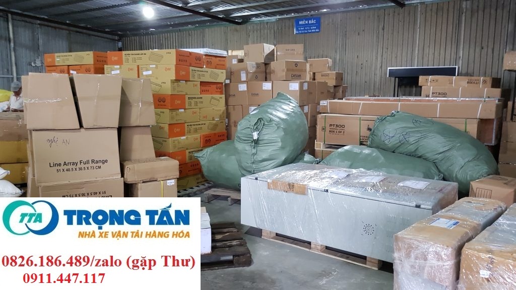 Hàng hóa tại kho Trọng Tấn đa dạng